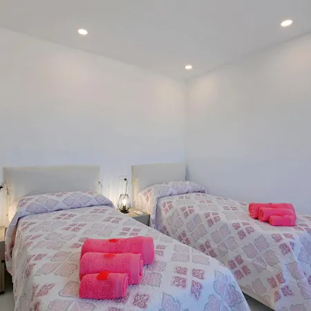 Dom wakacyjny Adosado Sara En Fanabe Costa Adeje (Tenerife)